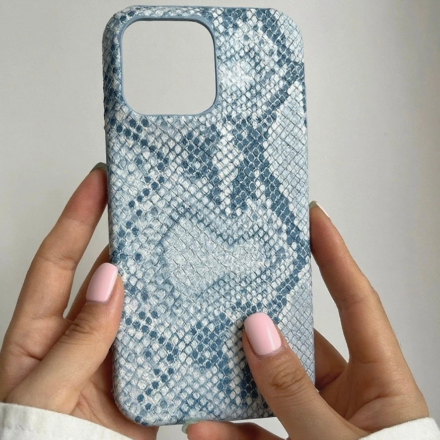 Viral Snake Skin Leather iPhone 17/16/15 Case ,trendy Phone Case, luxury Bling for iPhone 17/16/15 designer Phone Cover