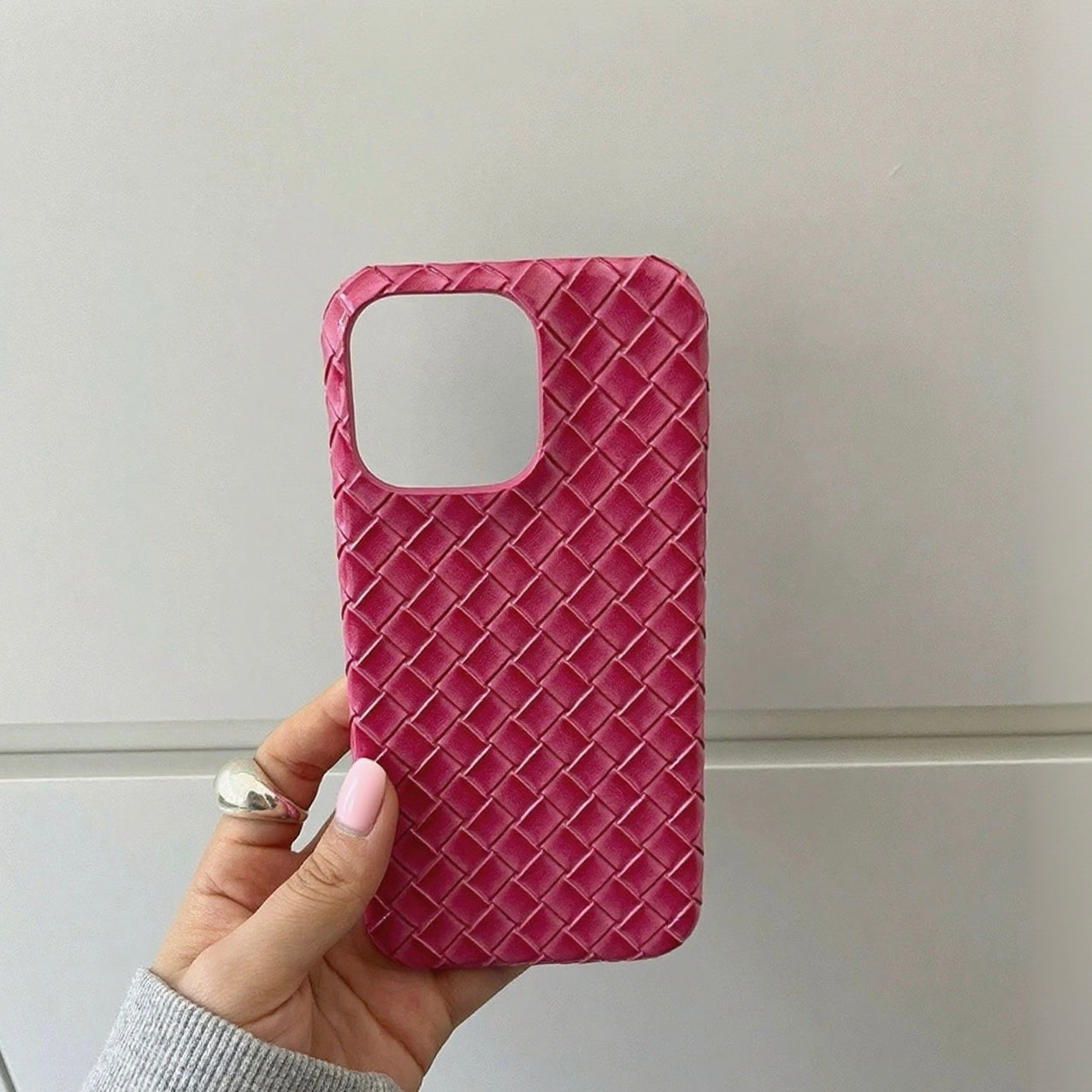 Viral Snake Skin Leather iPhone 17/16/15 Case ,trendy Phone Case, luxury Bling for iPhone 17/16/15 designer Phone Cover